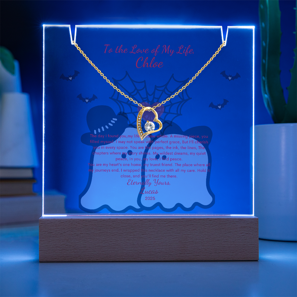 A Gift to Treasure Forever – Necklace with Keepsake